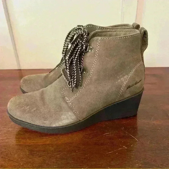 Eddie Bauer suede shoes size 6 - Picture 5 of 9